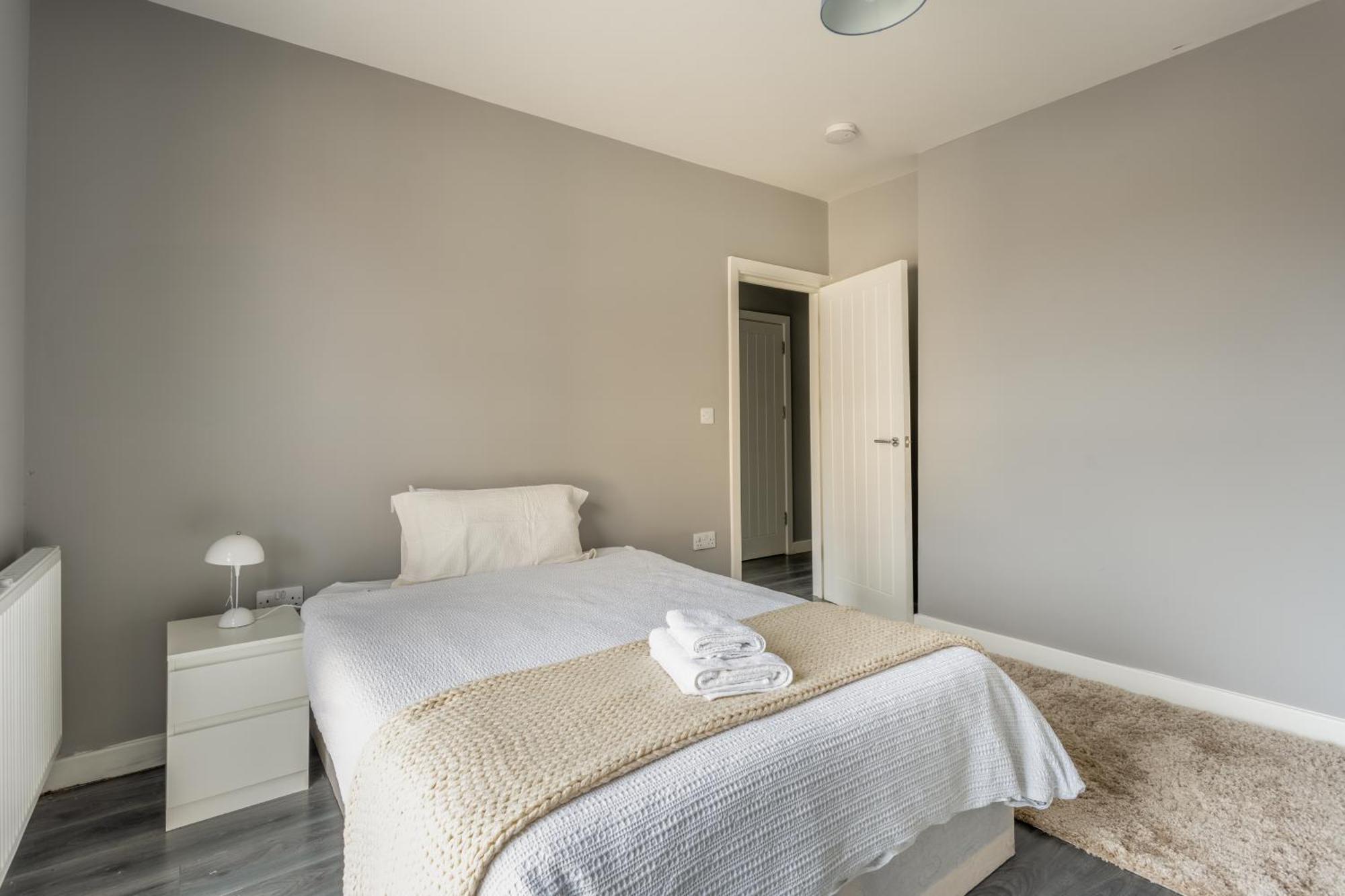 Modern Double Room With Shared Bathroom Londyn Zewnętrze zdjęcie