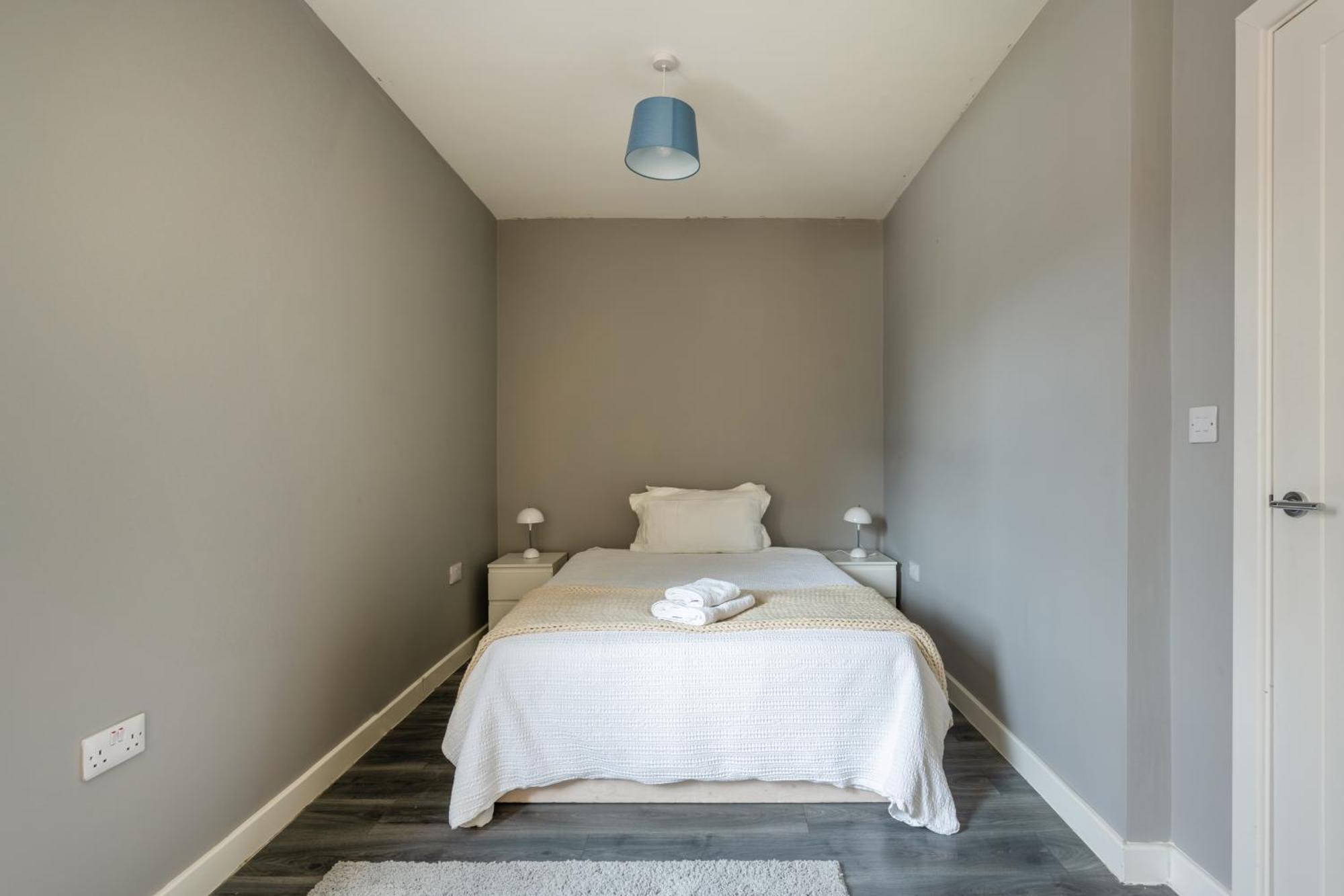 Modern Double Room With Shared Bathroom Londyn Zewnętrze zdjęcie