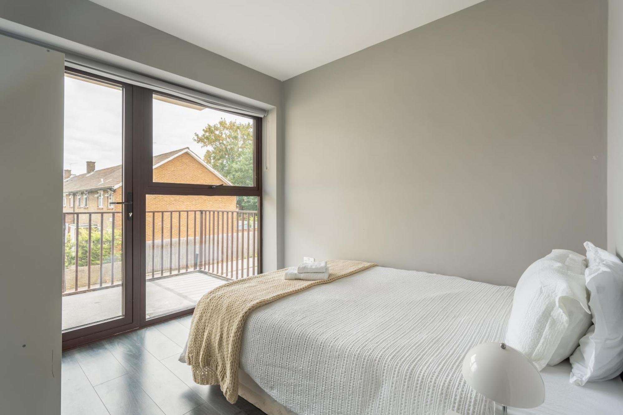 Modern Double Room With Shared Bathroom Londyn Zewnętrze zdjęcie